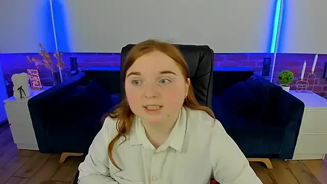 PocketSizeOliviaLive webcam show Image 7