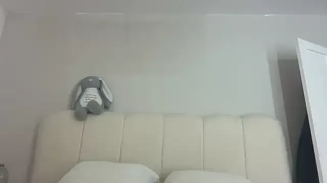 Latinadulcemami – webcam model profile photo Image 5