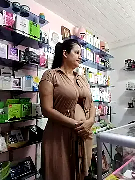 CarleeVelvet – webcam model profile photo Image 17