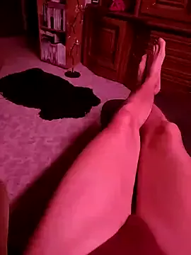 KatieeGomez – webcam model profile photo Image 6