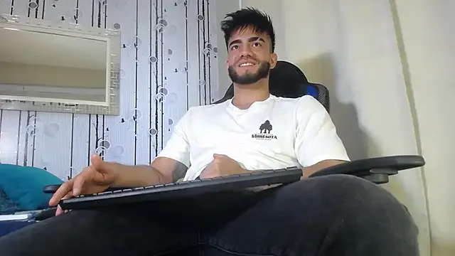 NinaMuller – webcam model profile photo Image 10