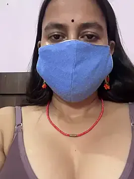 JoiDivision – webcam model profile photo Image 6