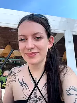 AryaMyers – webcam model profile photo Image 13