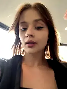 NadiaLayne – webcam model profile photo Image 13