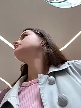 NadiaLayne – webcam model profile photo Image 8