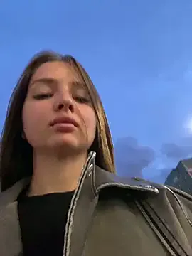 akamilasweetcm101 – webcam model profile photo Image 12