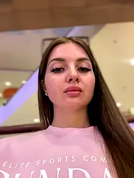 akamilasweetcm101 – webcam model profile photo Image 5