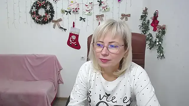 akamilasweetcm101 – webcam model profile photo Image 6