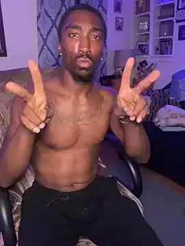 LedaBun – webcam model profile photo Image 11