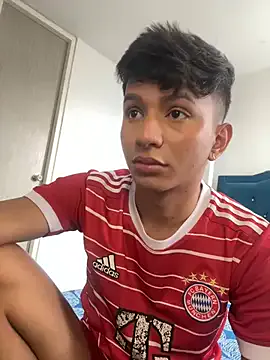 Luna_Sanders – webcam model profile photo Image 7