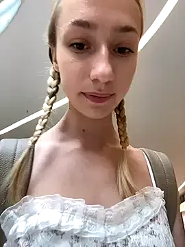 Doutei-Sayonara – webcam model profile photo Image 2