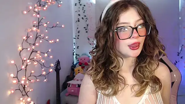 akamilasweetcm101 – webcam model profile photo Image 10