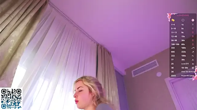 akamilasweetcm101 – webcam model profile photo Image 4