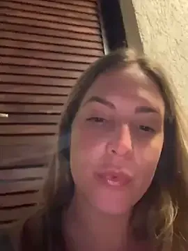 KatieeGomez – webcam model profile photo Image 13