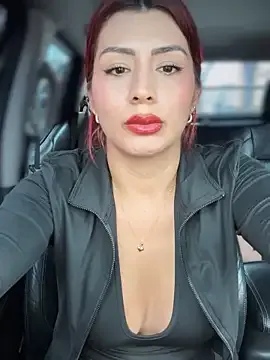 CarleeVelvet – webcam model profile photo Image 18