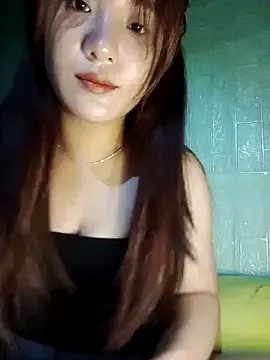 LauCamila – webcam model profile photo Image 2