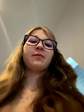 charlotte_blossom – webcam model profile photo Image 10