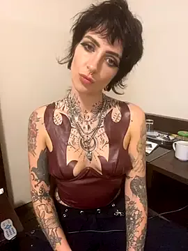 Bondgirl_013 – webcam model profile photo Image 8