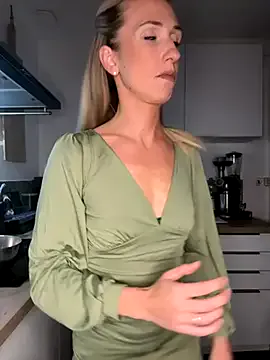 Luna_Sanders – webcam model profile photo Image 17