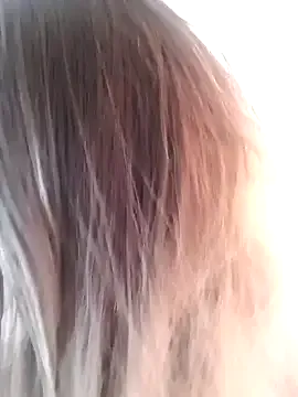 akamilasweetcm101 – webcam model profile photo Image 3