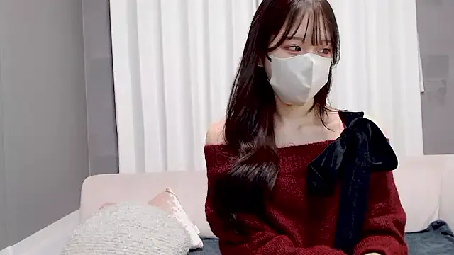 Noya – webcam model profile photo Image 12