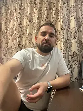 BustyBrunette44 – webcam model profile photo Image 2