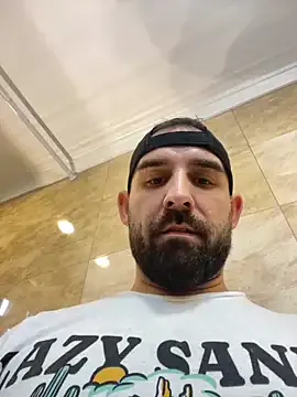 BustyBrunette44 – webcam model profile photo Image 5