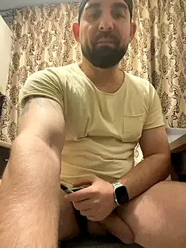 BustyBrunette44 – webcam model profile photo Image 7