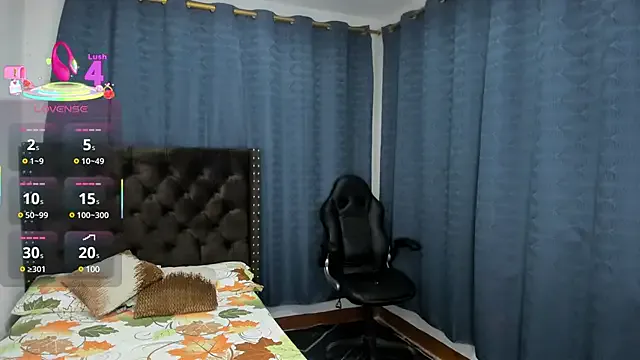 XoxoSky – webcam model profile photo Image 3