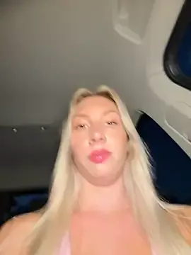 Cherry_Bootyxxxx – webcam model profile photo Image 11