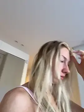 Cherry_Bootyxxxx – webcam model profile photo Image 17