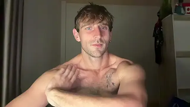 LynxRosenn – webcam model profile photo Image 3