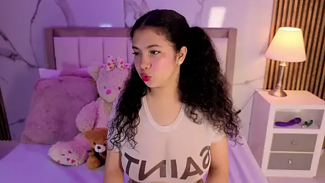 Xintrist – webcam model profile photo Image 6