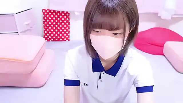 Jusufa – webcam model profile photo Image 9