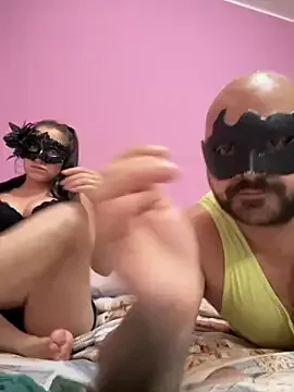 Issy_PrincesUK webcam show Image 2