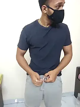 LauCamila – webcam model profile photo Image 11