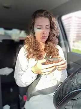 EMYILIA – webcam model profile photo Image 18