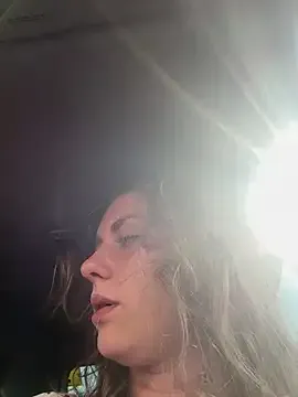 EMYILIA – webcam model profile photo Image 8