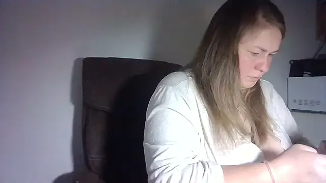 CattDoll webcam show Image 2