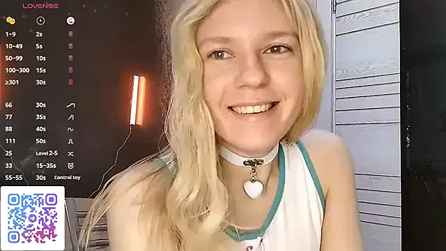 _Nina_1 webcam show Image 4