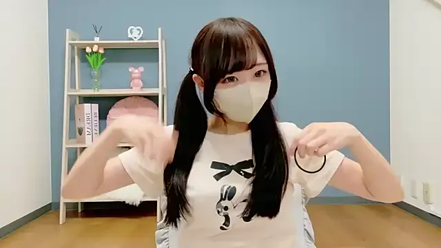 Ttixmila – webcam model profile photo Image 6