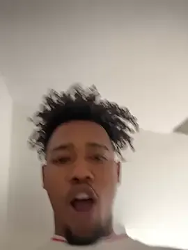 calehot98 – webcam model profile photo Image 2