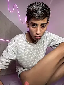 AmaRoyce – webcam model profile photo Image 3