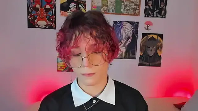 Red_Lola – webcam model profile photo Image 15