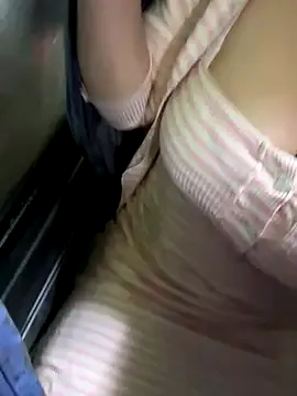 MelodyCruze – webcam model profile photo Image 9