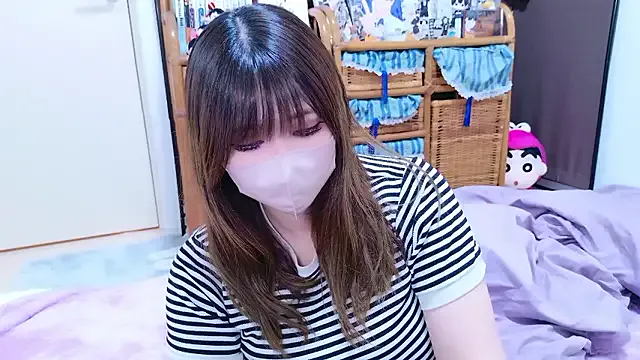 Yui-Ch – webcam model profile photo Image 15