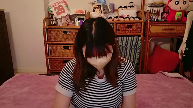 Yui-Ch – webcam model profile photo Image 4