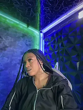 AmiiraSkky – webcam model profile photo Image 11