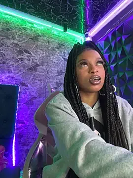 AmiiraSkky – webcam model profile photo Image 16