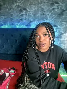 AmiiraSkky – webcam model profile photo Image 7